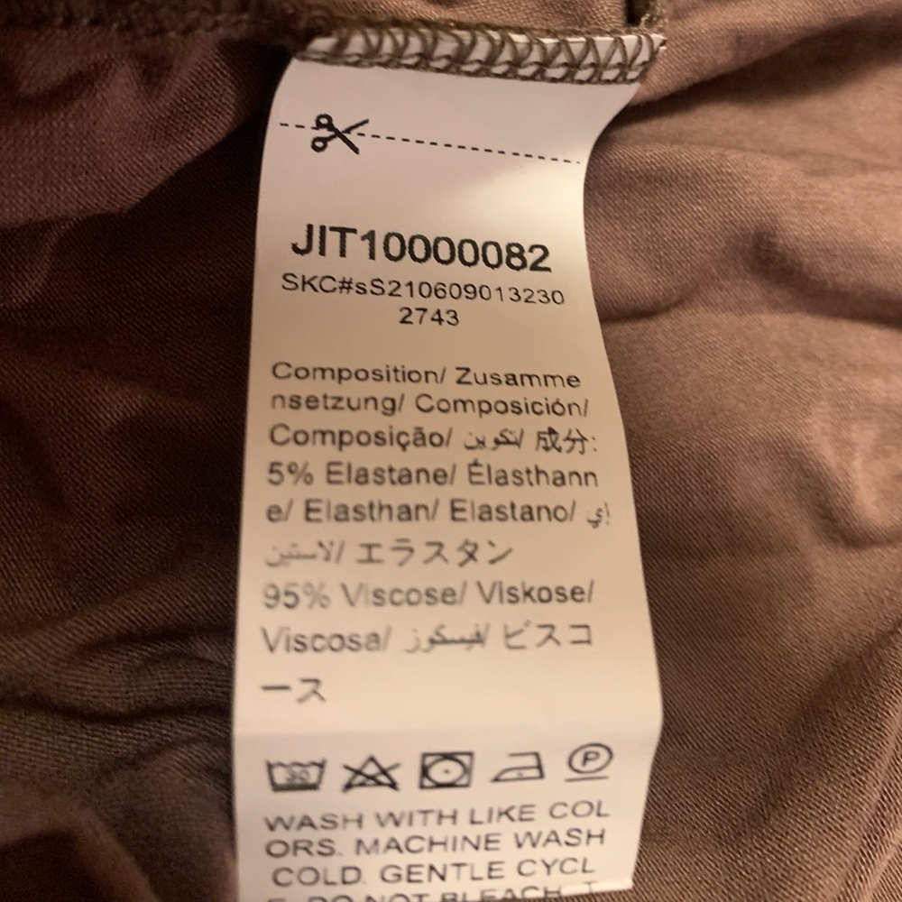 Shein Basic Tank Top - Picture 6 of 6